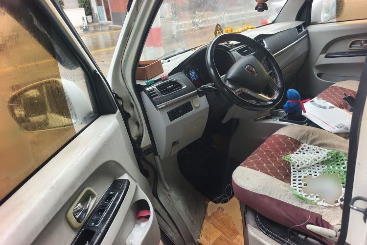 Used Jinbei New Hiace X30L 2016 1.5L Wealth Edition Van DLCG14 Driver Seat