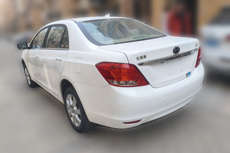 Used BYD e5 2017 300 Prestige Edition