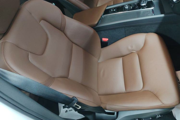 Used Volvo S60 2024 B4 Zhiyi Luxury Edition
