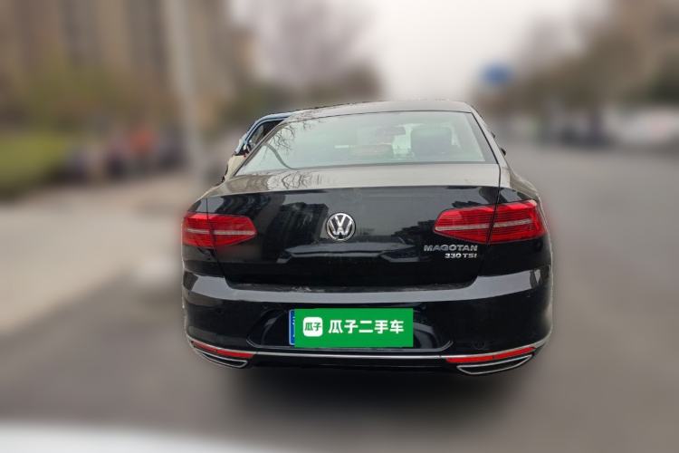 Used Volkswagen Magotan 2018 330TSI DSG Luxury Model Rear