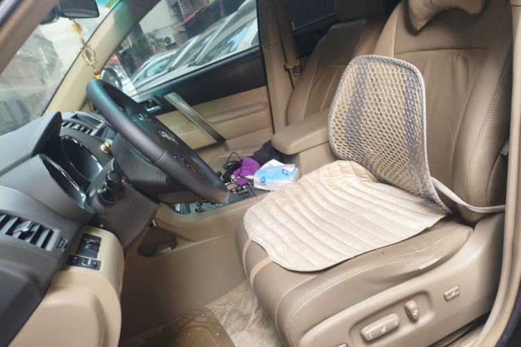 Used Toyota Highlander 2009 2.7L Two-Wheel Drive 7-Seater Luxury Edition Left Front Seat