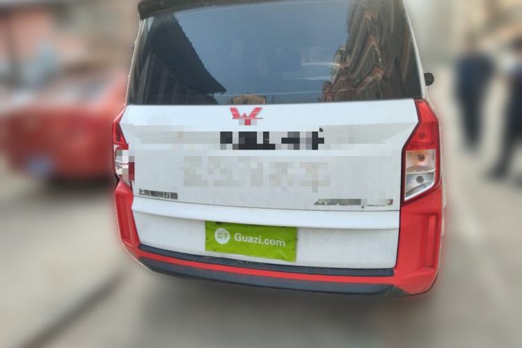Used Wuling Hongguang PLUS 2019 1.5T Manual Standard Edition 5 Seats
