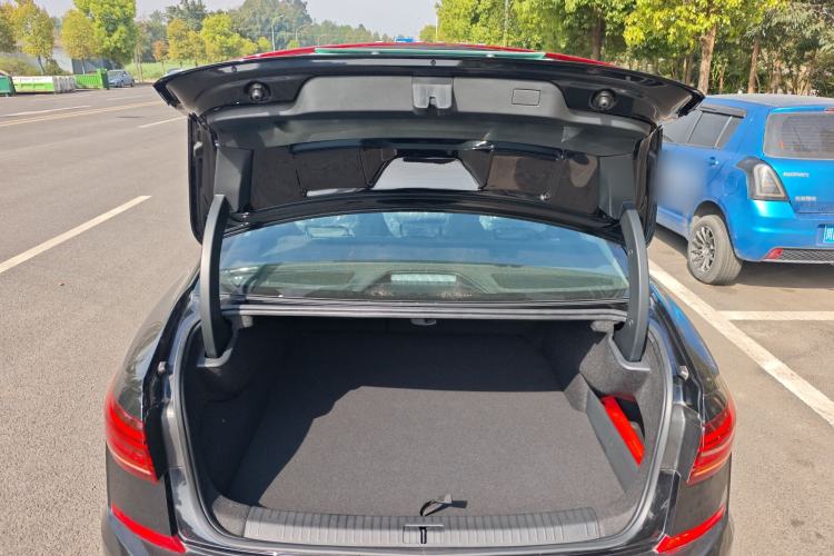 Used Volkswagen Passat New Energy 2025 430 PHEV Hybrid Business Edition Trunk