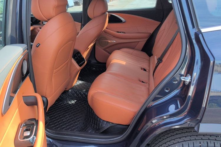 Used EXEED Lingyun 2025 300T Two-Wheel Drive Starry Edition Interior 2