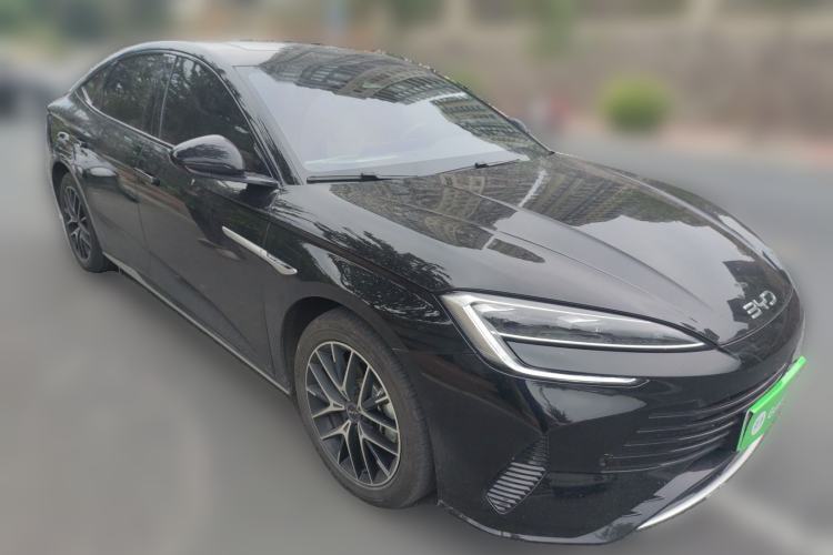 Used BYD Seal 2023 DM-i 1.5T 121km Prestige Model Front Right 45 Deg