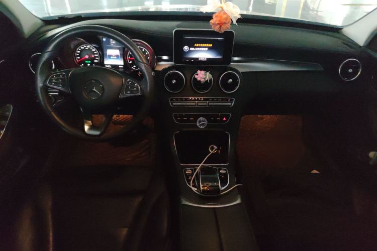 Used Mercedes-Benz C-Class 2017 Revised C 180 L Dynamic Sports Edition Center Console