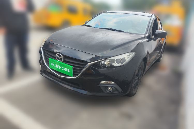 Used Mazda 3 Axela 2016 Sedan 1.5L Manual Luxury Model