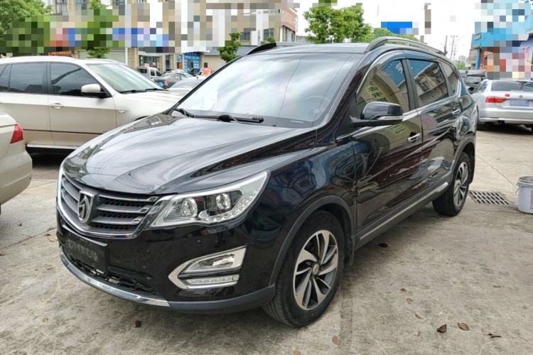 Used Baojun 560 2015 1.8L manual luxury version