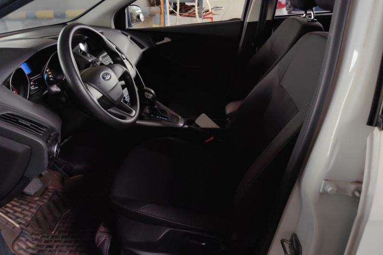 Used Ford Focus 2015 Hatchback 1.6L Automatic Comfort Model
