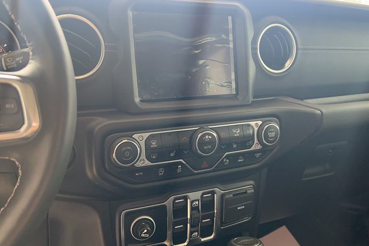 Used Jeep Gladiator 2022 3.6L Pioneer Edition
