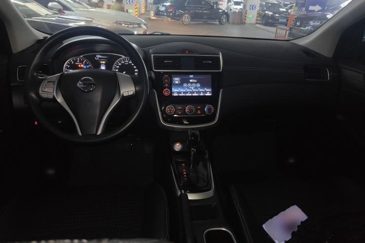 Used Nissan Tiida 2016 1.6L CVT Smart Drive Edition Center Console