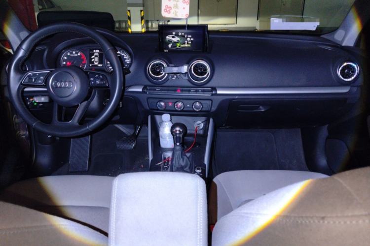 Used Audi A3 2020 Restyled Limousine 35 TFSI Ambition Version China VI Center Console