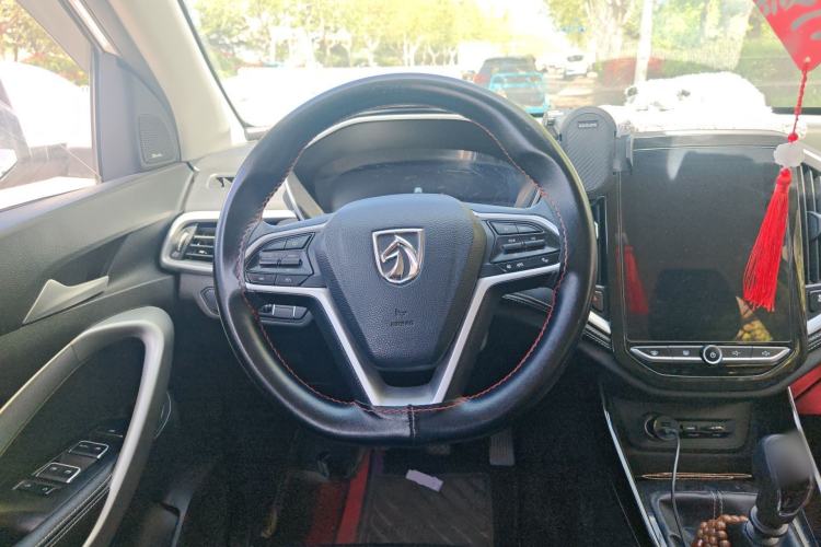 Used Baojun 530 2020 1.5T Manual Luxury Version 6 Seats
