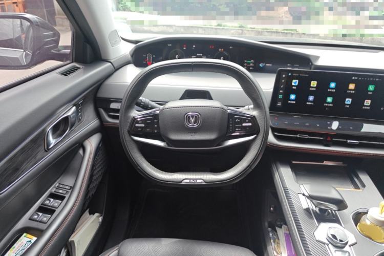 Used CHANGAN UNI-K iDD 2022 Blue Whale iDD 130km 1.5T Prestige Model