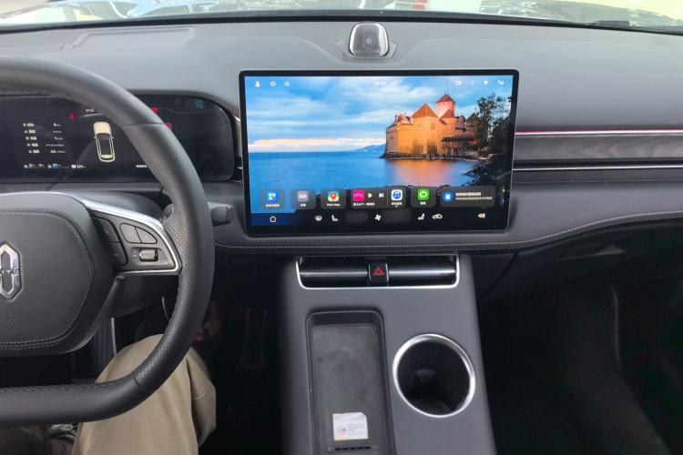 Used Hima AITO M5 2022 Extended-Range Four-Wheel Drive Ultimate Edition Center Console