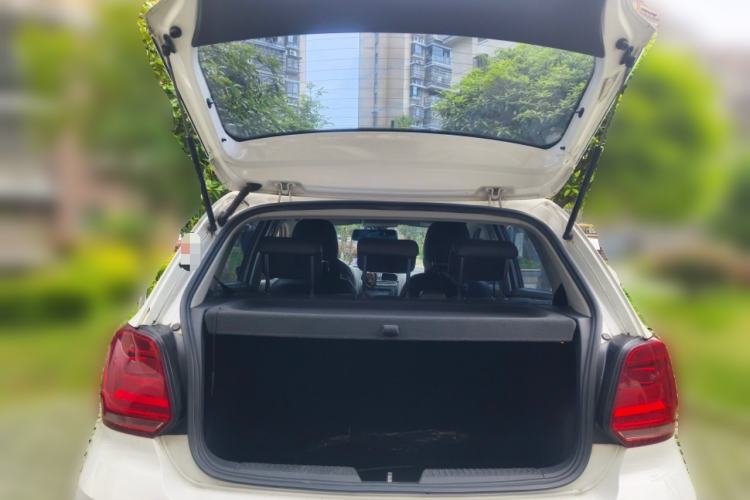 Used Volkswagen Polo 2016 1.6L Automatic Luxury Model