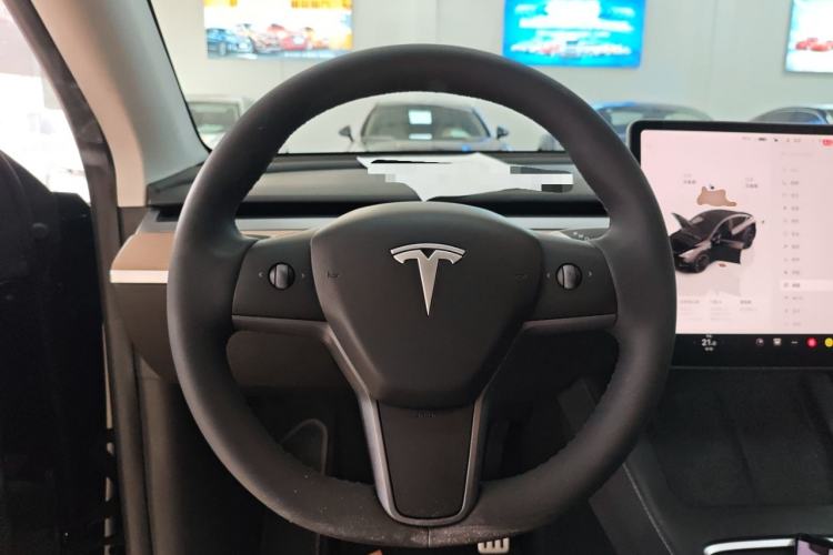 Used Tesla Model Y 2022 Performance High-Performance All-Wheel-Drive Version Steering Wheel