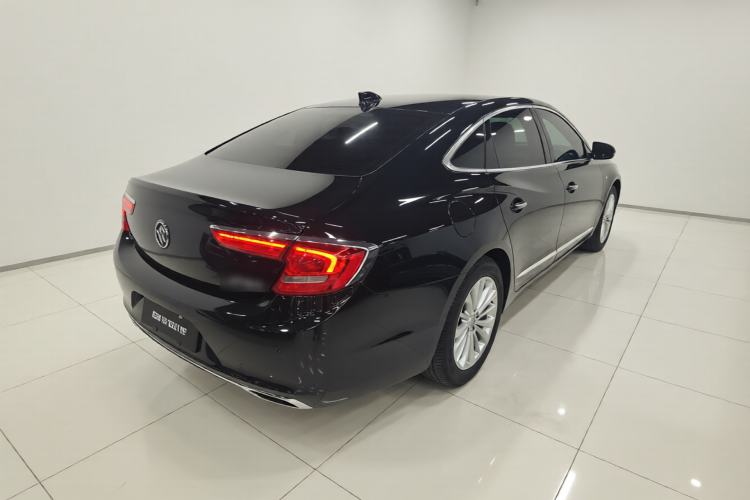 Used Buick LaCrosse 2016 28T Luxury Version Rear Right 45 Deg