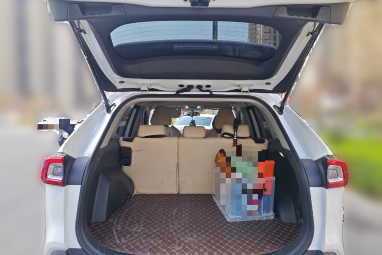 Used Toyota Wildlander 2023 2.0L CVT Two-Wheel Drive Leading Edition Trunk