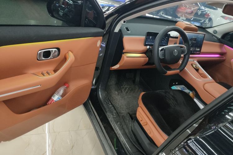 Used Leapmotor C16 2026 Extended-Range 280 LiDAR Zhizun Edition 6 Seats