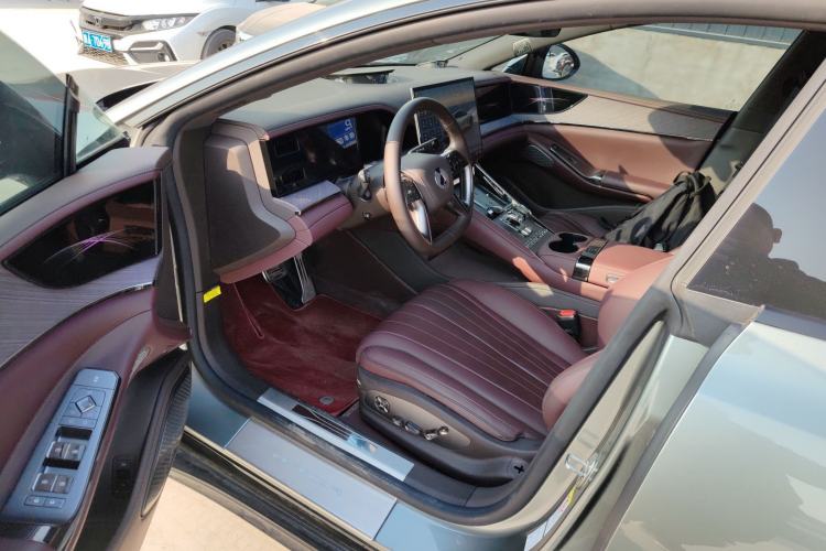 Used Denza Z9GT 2024 630 All-Wheel Drive Pro Version