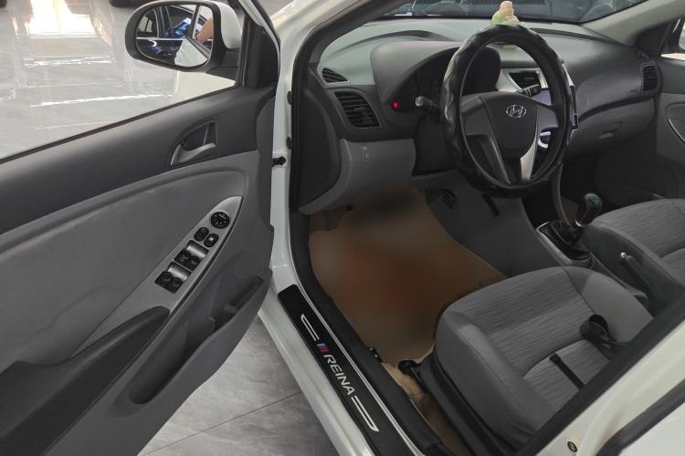 Used Hyundai Verna (older generation) 2016 1.4L Manual Smart GLS Trim