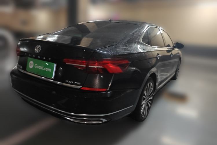 Used Volkswagen Passat 2020 330TSI Luxury Edition China VI
