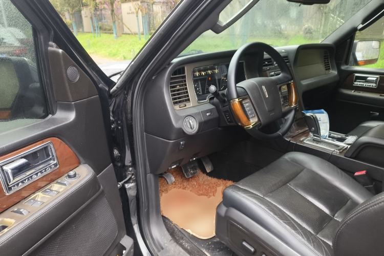 Used Lincoln Navigator 2010 5.4L AWD