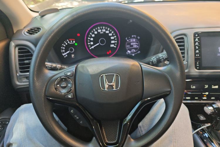 Used Honda Vezel 2019 220 TURBO CVT Elite Edition China VI Steering Wheel