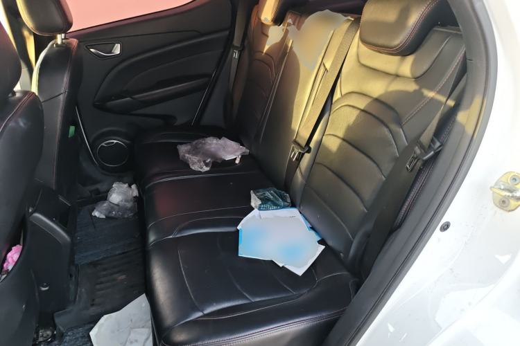 Used Dongfeng Fengon 500 2022 1.5L Manual Enjoyment Model Left Rear Seat