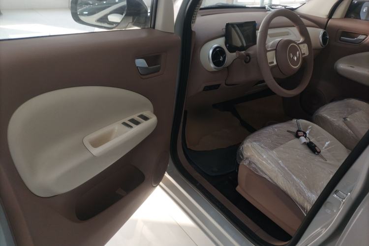 Used Wuling Hongguang MINIEV 2025 Four-Door Version Advanced Edition
