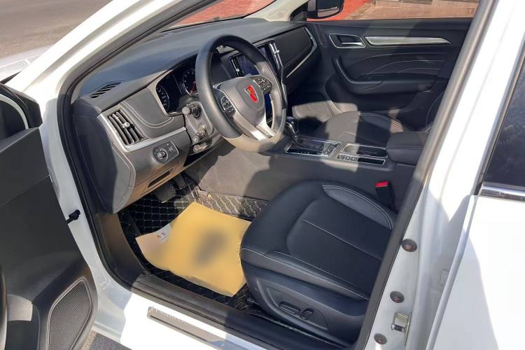 Used Roewe i6 2020 PLUS 1.6L CVT 4G Connected Glory Flagship Edition