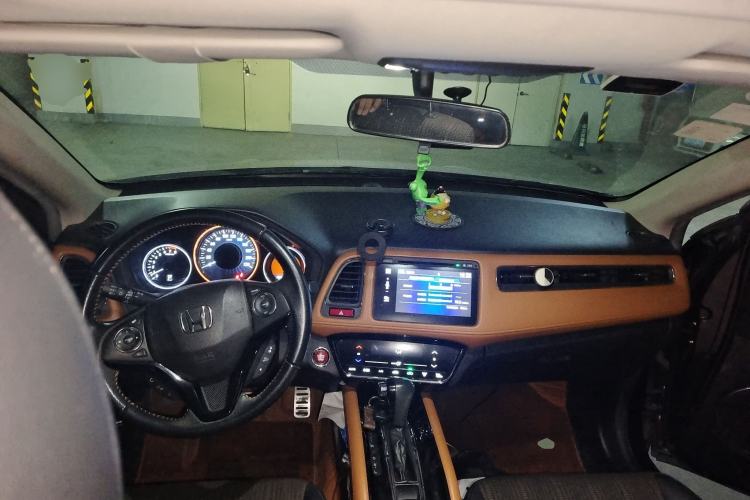 Used Honda Vezel 2015 1.8L CVT 2WD Luxury Model