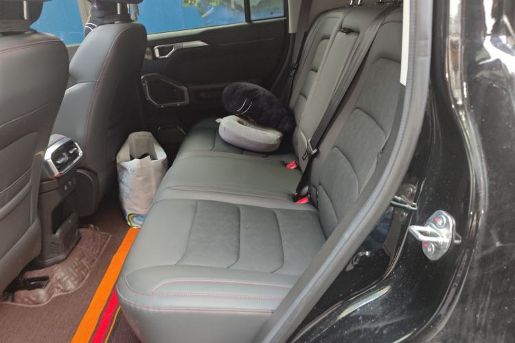 Used JETOUR Traveler 2023 2.0T Four-Wheel Drive Conqueror Interior 4