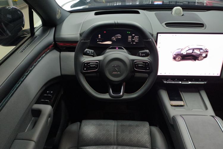 Used Zeekr 7X 2025 100 kWh Long-Range Rear-Wheel Drive with Intelligent Driving Features