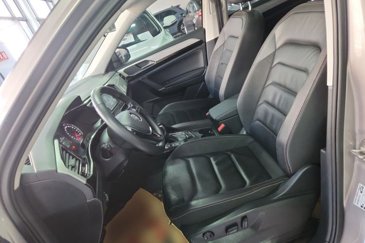 Used Volkswagen Tayron 2019 Teramont Edition 280TSI Two-Wheel Drive Luxury Model China VI Standard
