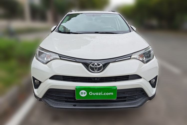 Used Toyota RAV4 2016 2.0L CVT Two-Wheel Drive Fashion Edition China V Standard Front