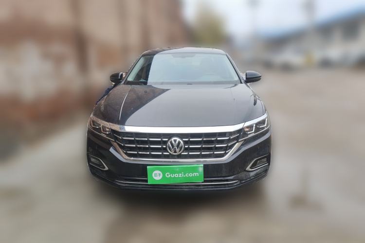 Used Volkswagen Passat 2019 330TSI Elite Edition China VI Front
