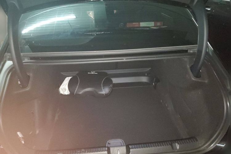 Used Mercedes-Benz EQE 2022 350 Luxury Edition Trunk