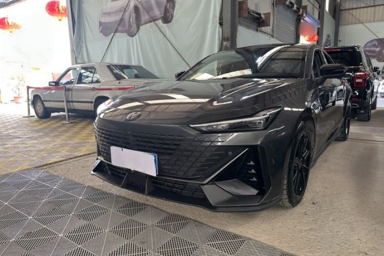 Used CHANGAN UNI-V 2022 1.5T Prestige Version