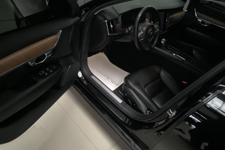 Used Volvo S90 2017 T4 Zhiyi Edition