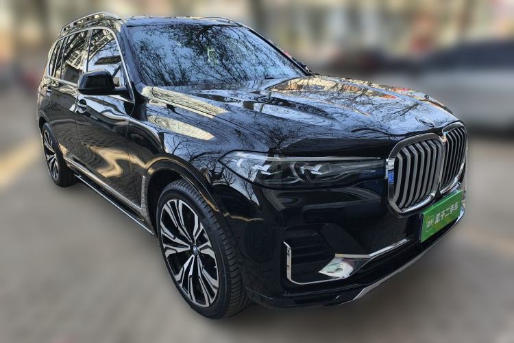 Used BMW X7 2019 xDrive40i Luxury Package with Leading Features