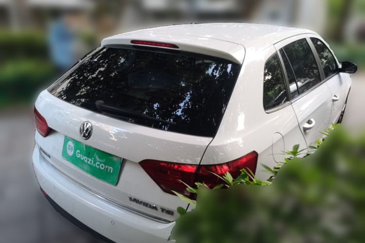 Used Volkswagen Gran Lavida 2013 1.4 TSI Automatic Comfort Model