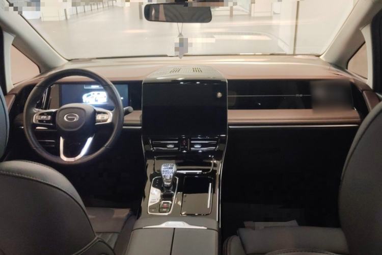 Used GAC Trumpchi M8 2024 Master Series 400T Prestige Edition Center Console