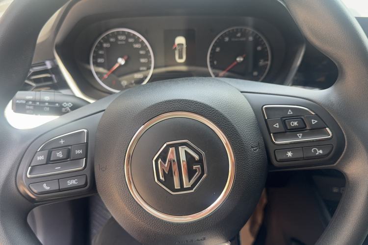 Used MG 5 2023 180 DVVT Manual Fashion Edition Audio And AC Panel