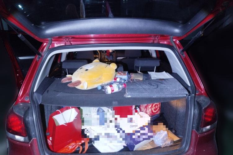 Used Volkswagen Golf 2011 1.6L Automatic Fashion Edition Trunk