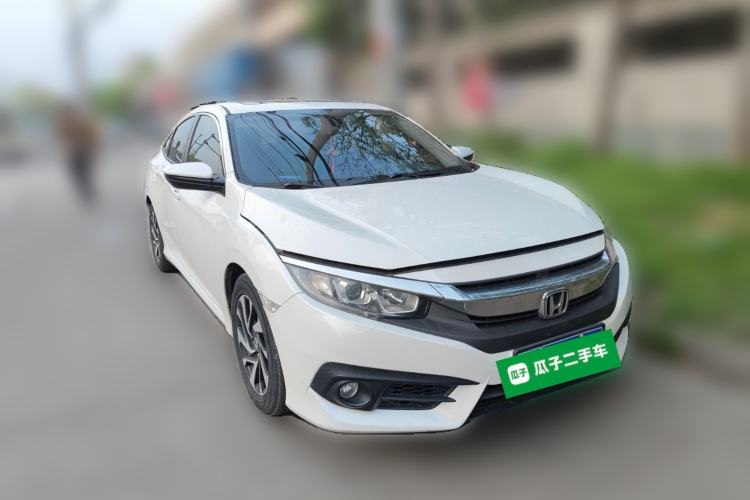 Used Honda Civic 2016 220TURBO CVT Luxury Edition Front Right 45 Deg