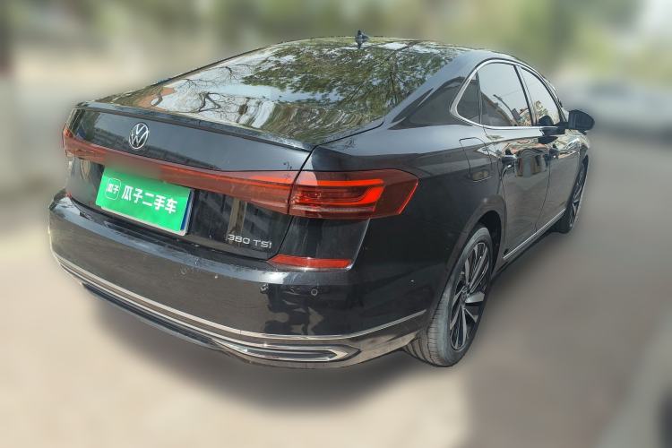 Used Volkswagen Passat 2025 Premium Version 380TSI Dragon Edition Rear Right 45 Deg