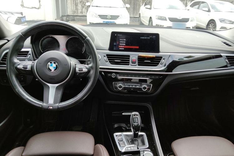 Used BMW 1 Series 2020 120i M Sport Package Center Console