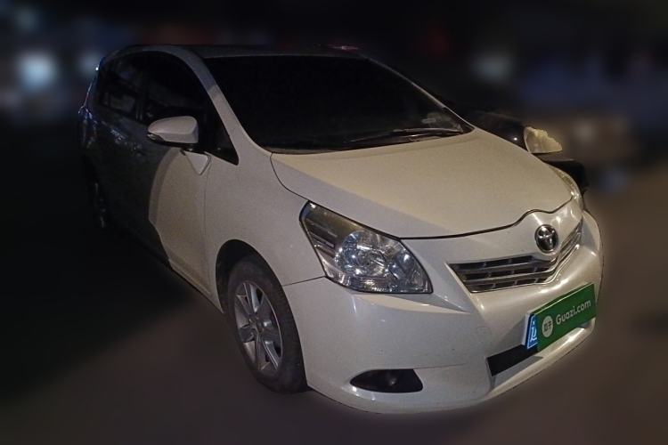 Used Toyota Verso 2014 Starlight 180E CVT Elite Edition
